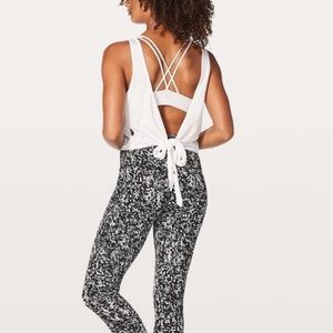 Lululemon its a tie white crop tank top women's 6